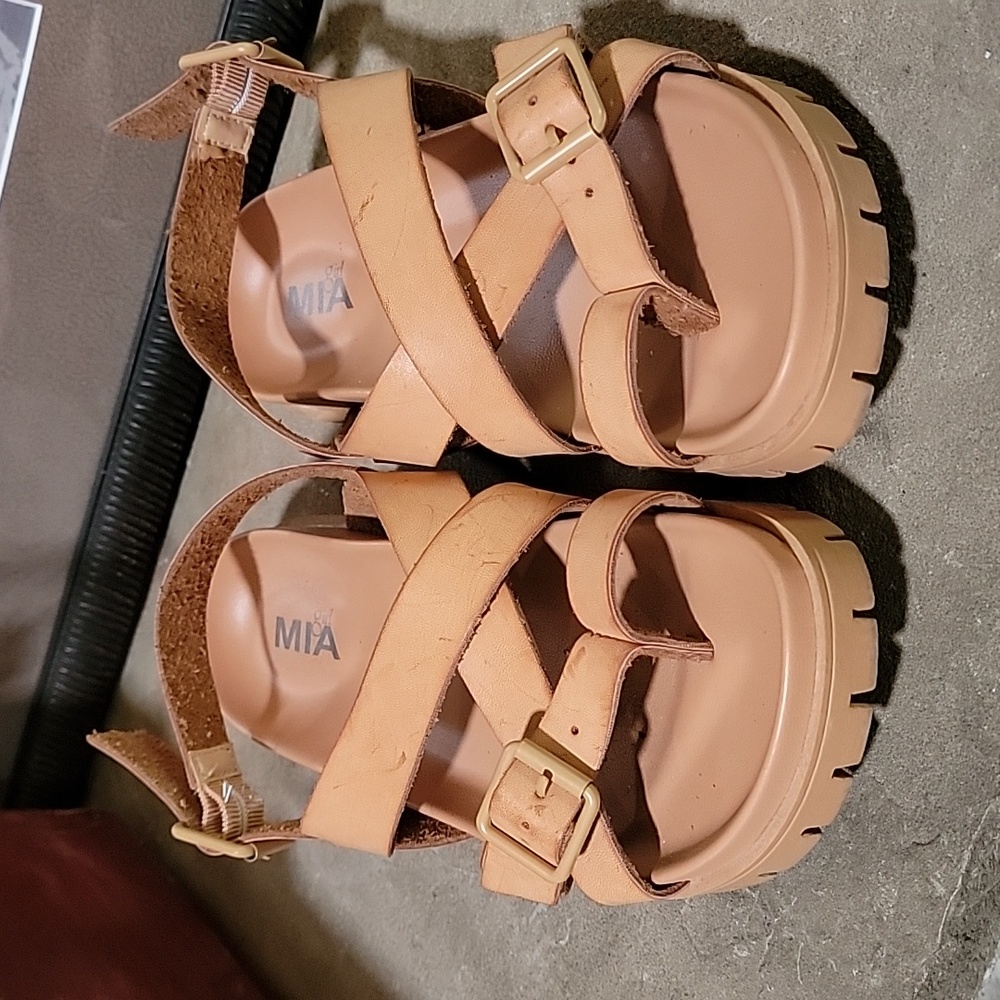 Sz 6 Girl Mia Sandels